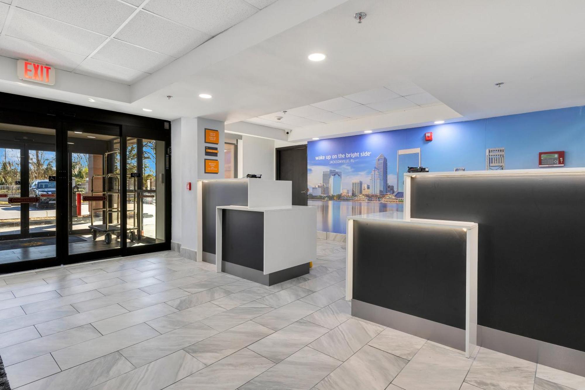 La Quinta Inn & Suites By Wyndham Jacksonville Mandarin Extérieur photo